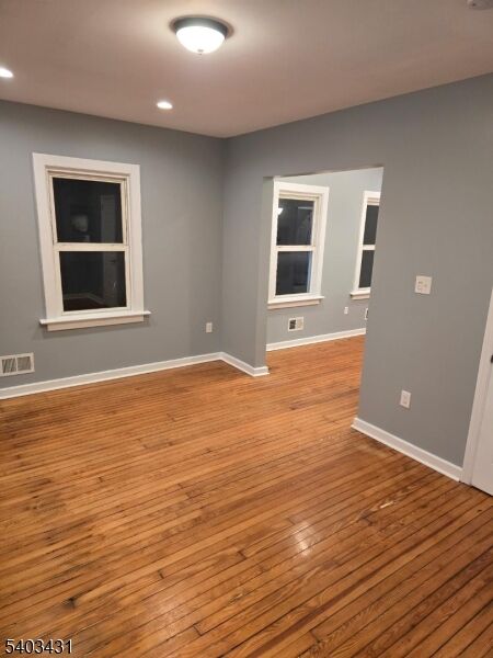 Property Photo:  12 Roosevelt Ter  NJ 07111 