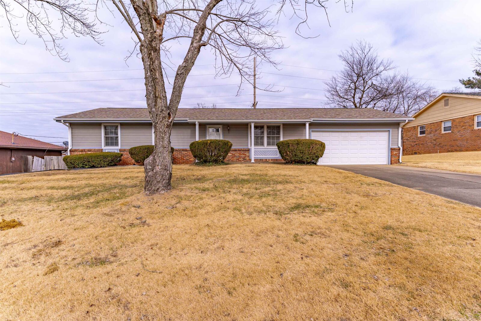 Property Photo:  929 Larkspur Court  KY 42420 