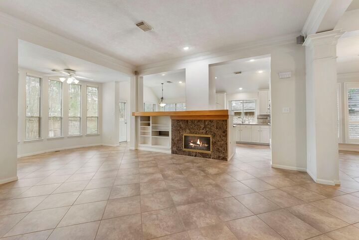 Property Photo:  55 N Crossed Birch Place  TX 77381 