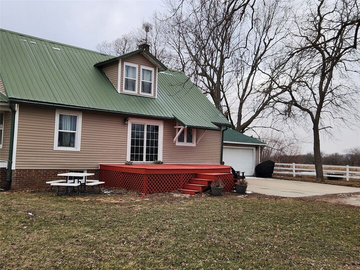 Property Photo:  1785 Newbold Drive  IA 50138 