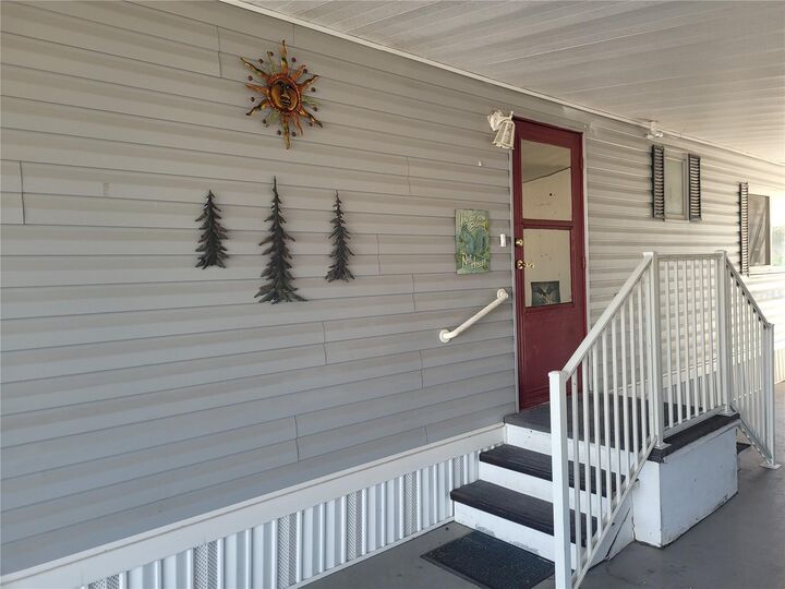 Property Photo:  3039 Sego Lane  FL 33801 