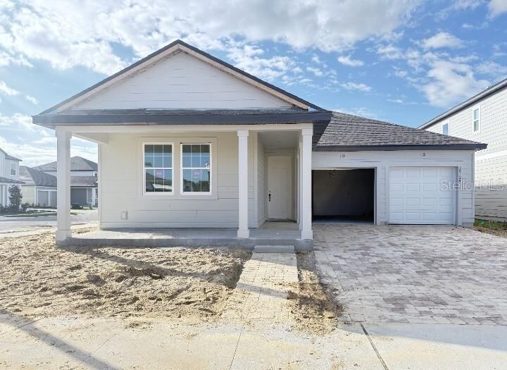 Property Photo:  30104 Misty Pines Road  FL 32757 