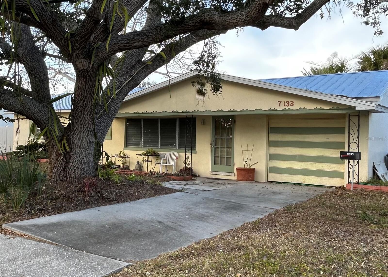 Property Photo:  7833 Causeway Boulevard S  FL 33707 