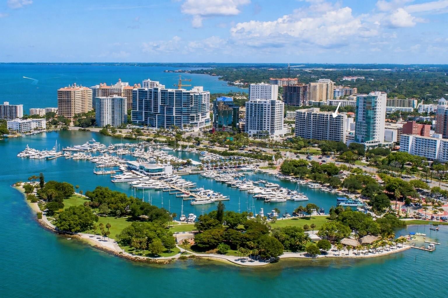 Property Photo: 1255 N Gulfstream Avenue 1407 FL 34236
