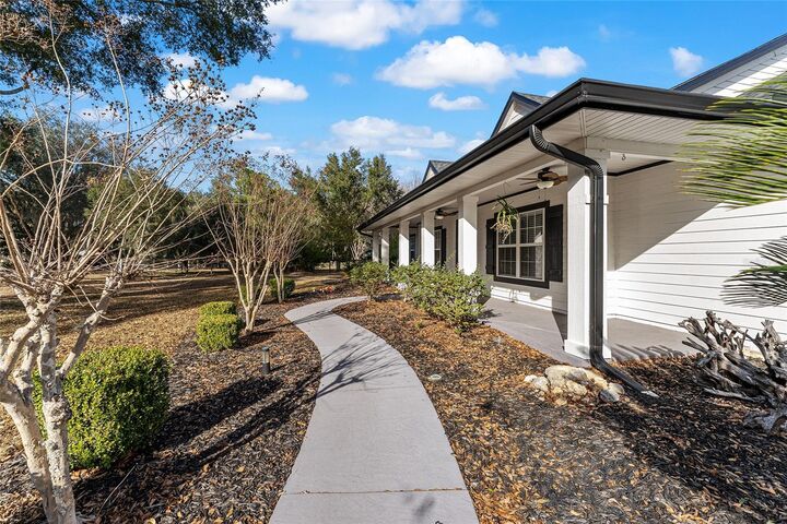 Property Photo:  21601 Old Providence Road  FL 32615 