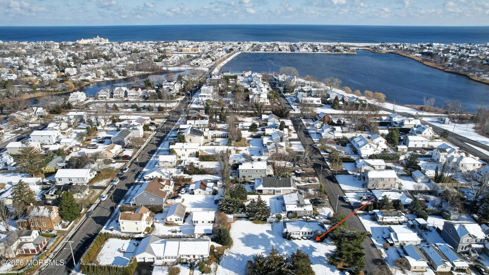 Property Photo:  570 Central Avenue  NJ 07762 