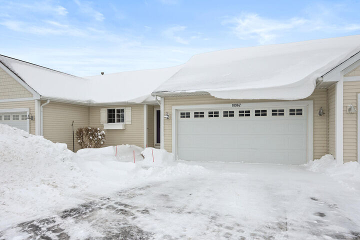 Property Photo: 10962 Cranberry Court MI 49464