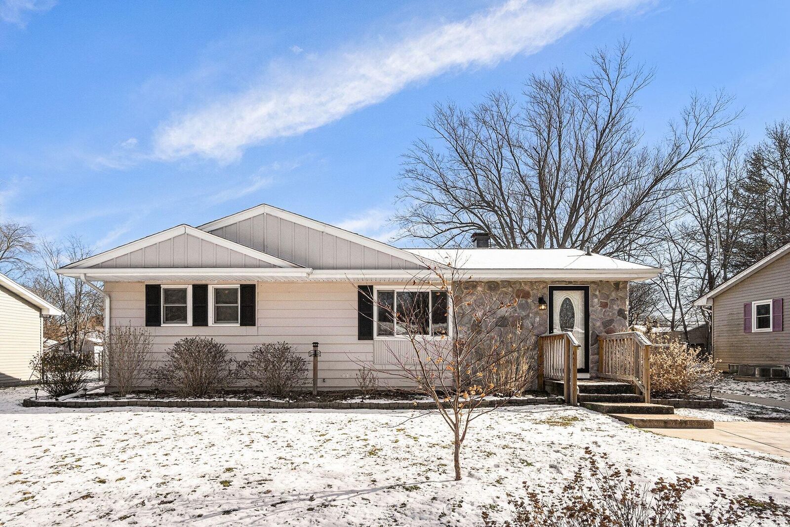Property Photo: 5619 Cheshire Street MI 49002