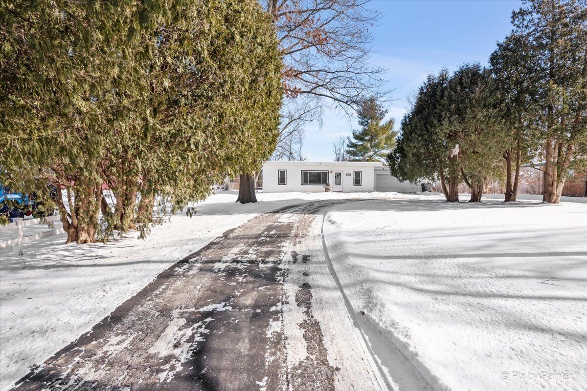 Property Photo:  2629 N McAree Road  IL 60087 