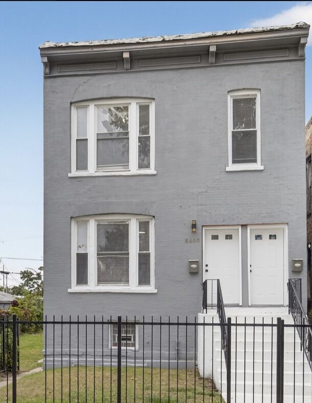 Property Photo:  6660 S Michigan Avenue 1  IL 60637 