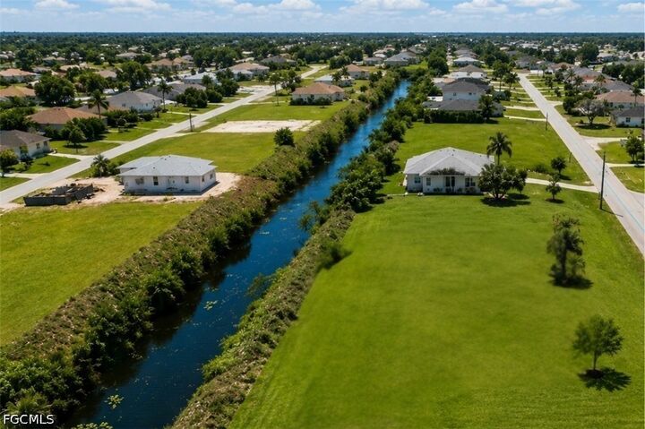 Property Photo:  1507 NE 20th Avenue  FL 33909 