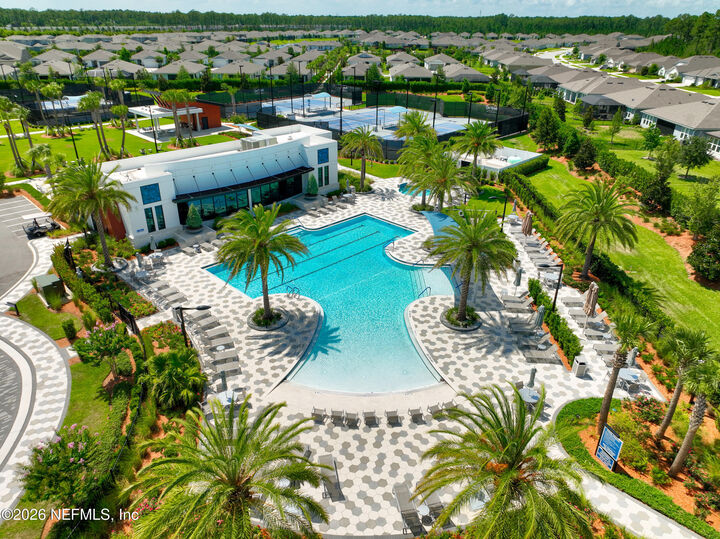 Property Photo: 11012 Town View Drive FL 32256