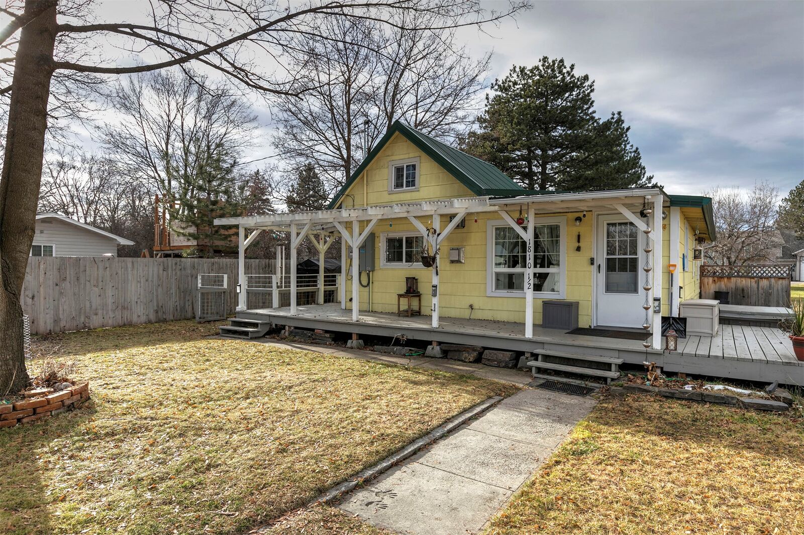 Property Photo:  1810 1/2 River Road  MT 59801 