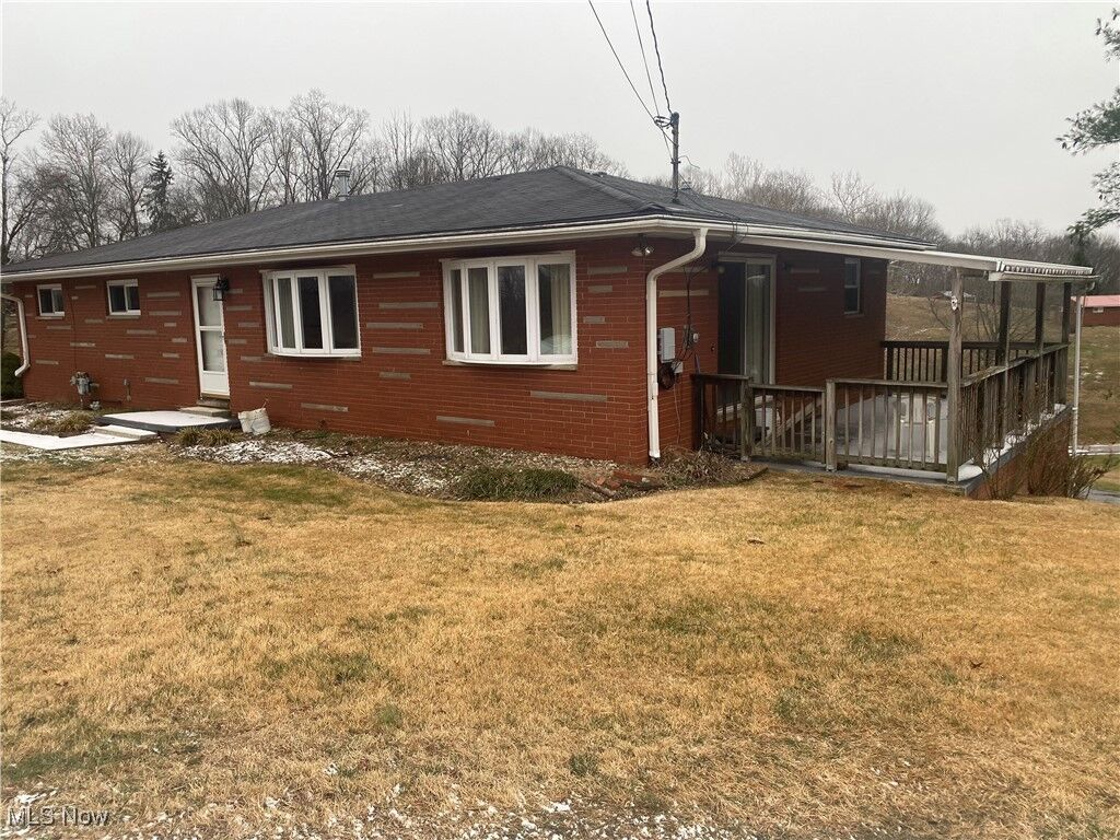 Property Photo: 350 Blennerhassett Heights WV 26181