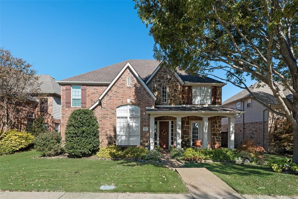 Property Photo:  820 Shores Boulevard  TX 75087 