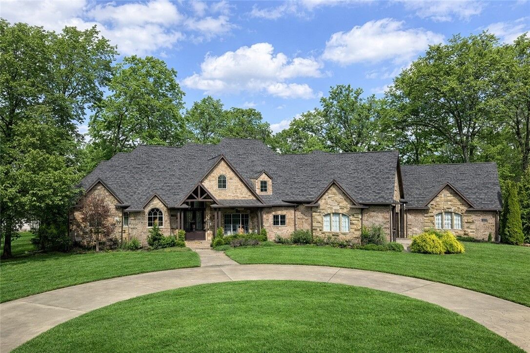 Property Photo: 1453 Le Chesnay Drive AR 72719