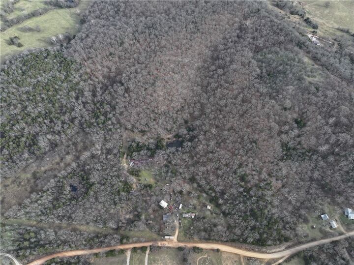 Property Photo:  812 Rockwood Road  MO 64856 