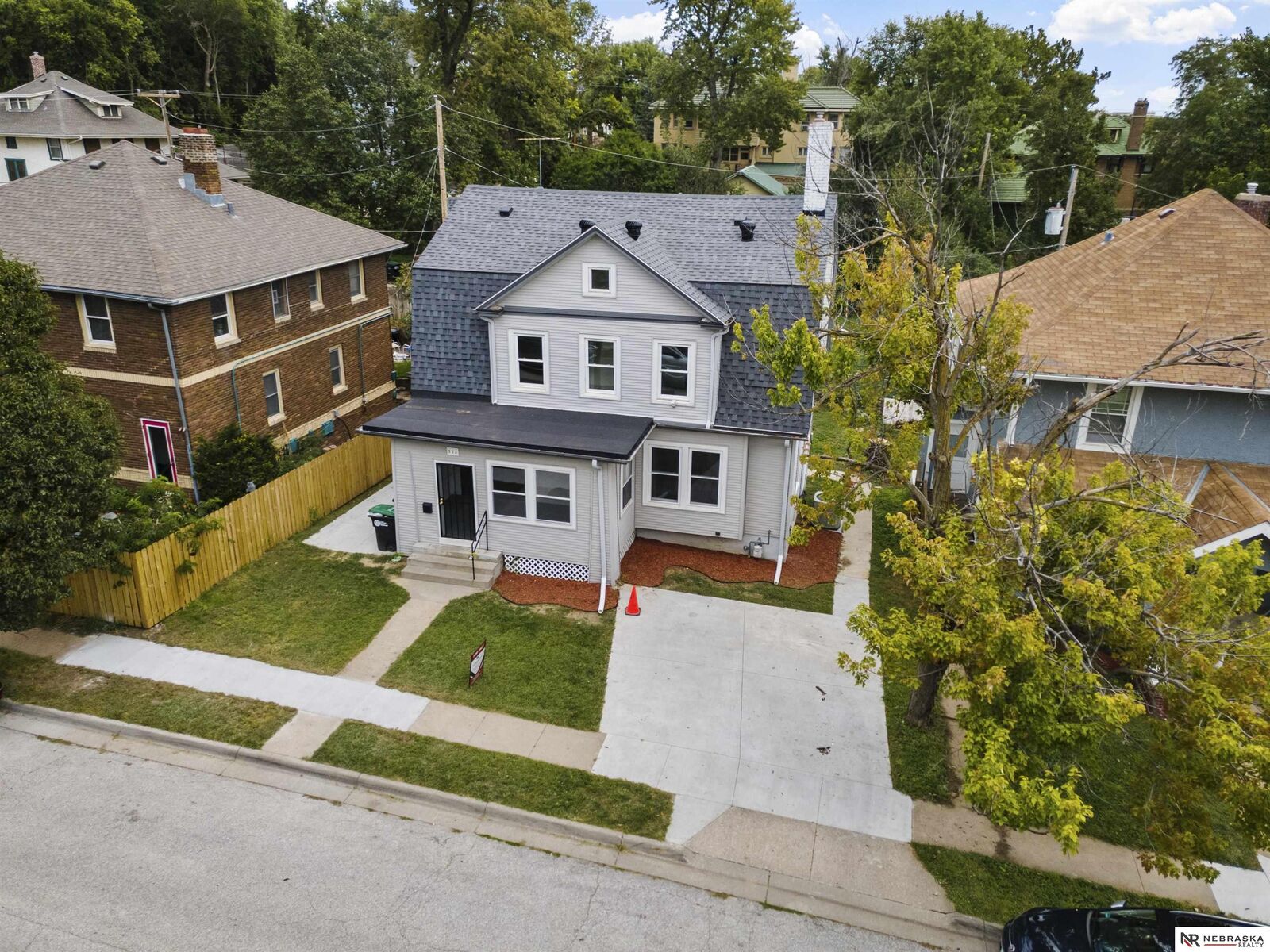 Property Photo:  323 N 38th Avenue  NE 68131 