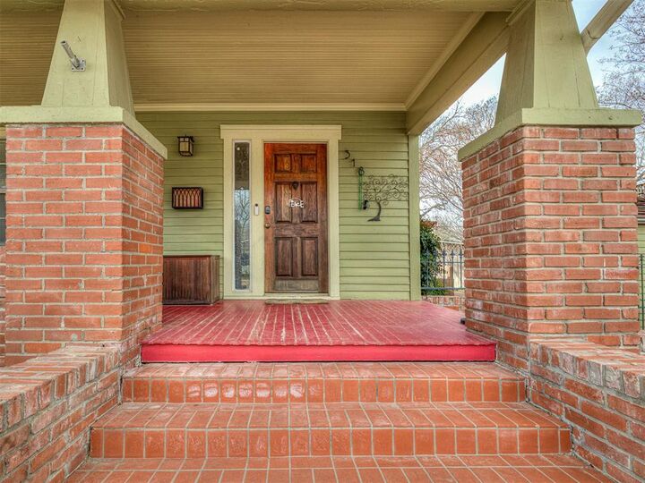 Property Photo: 318 College Avenue OK 73069
