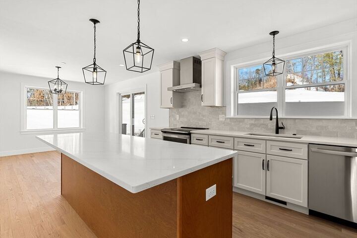 Property Photo:  9 Sylvan Hill Crossing  MA 01830 