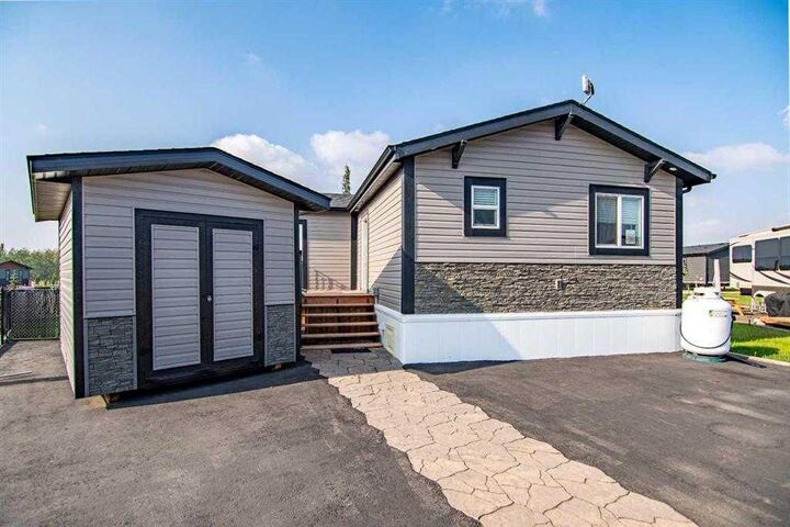Property Photo: 41019 Range Road 11 165 AB T0C 0J1