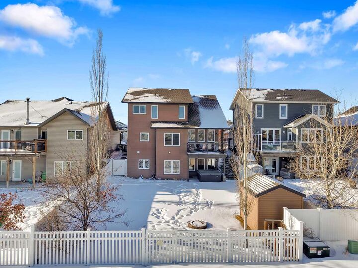 Photo de la propriété: 33 Sisson Avenue AB T4R 0L9