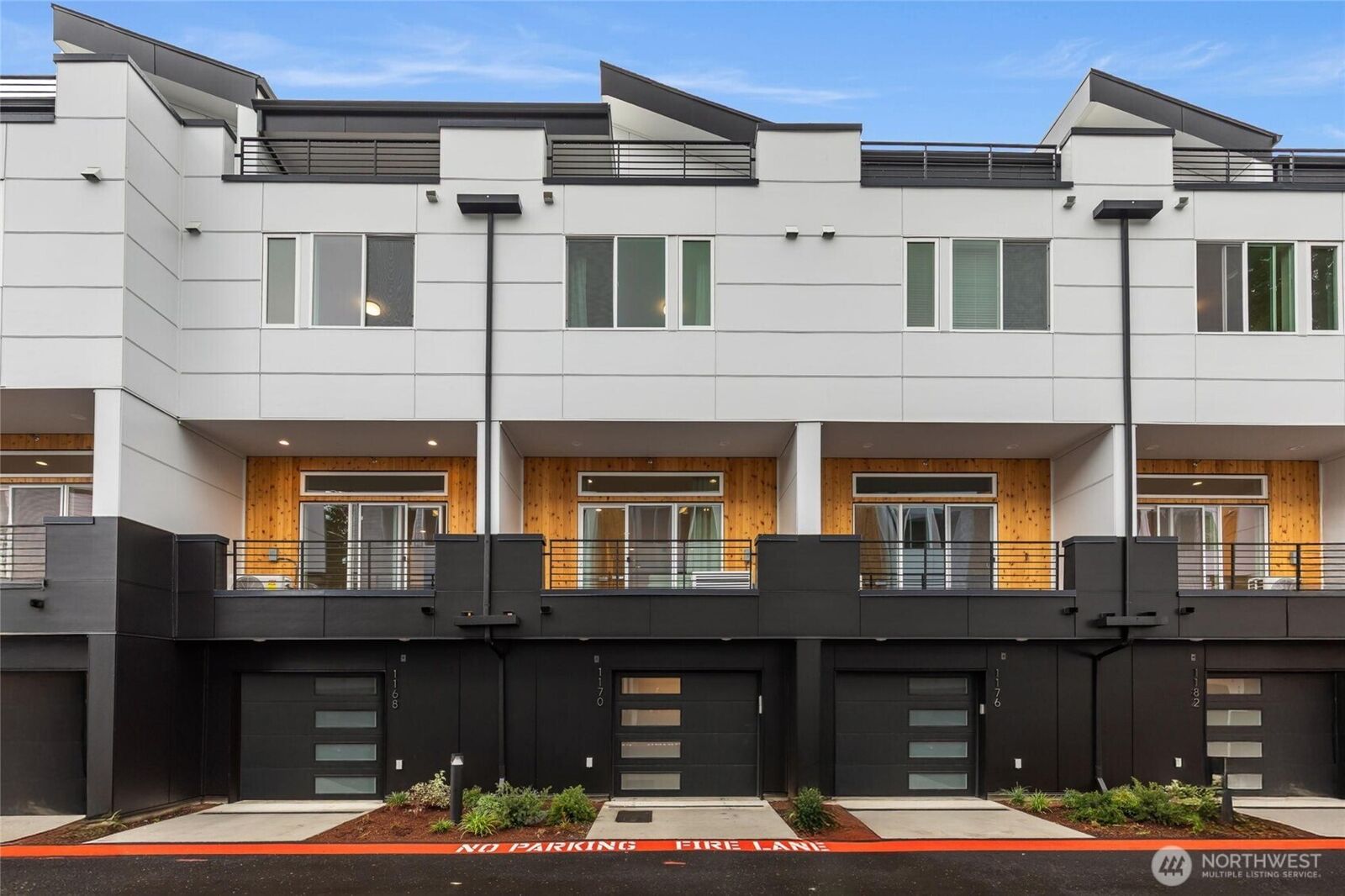 Property Photo:  1162  129th Court NE  WA 98005 