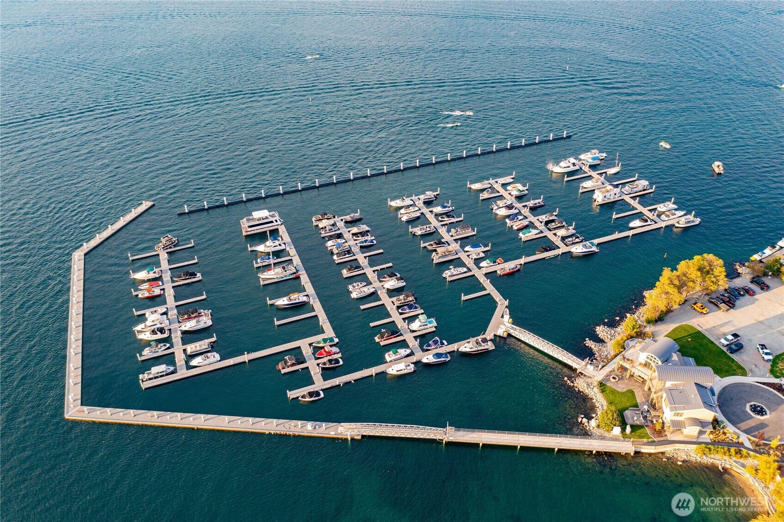 Property Photo:  1350 W Woodin Avenue Fde1  WA 98816 