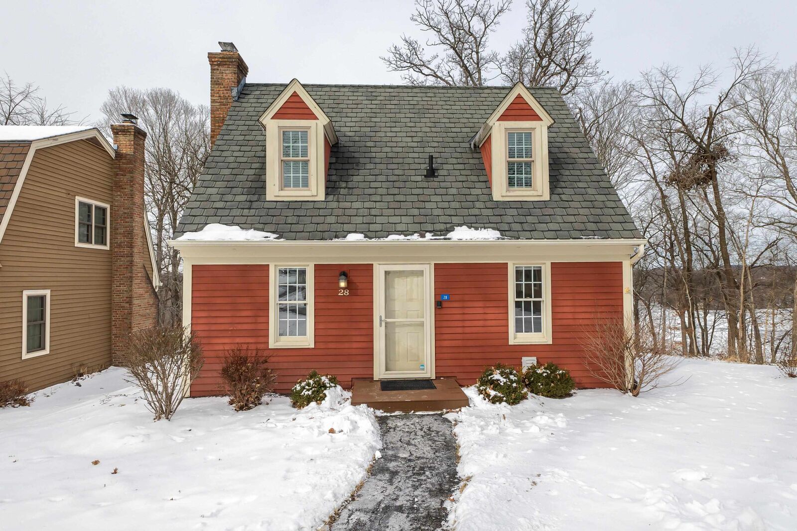 Property Photo: 28 Thatcher Lane IL 61036