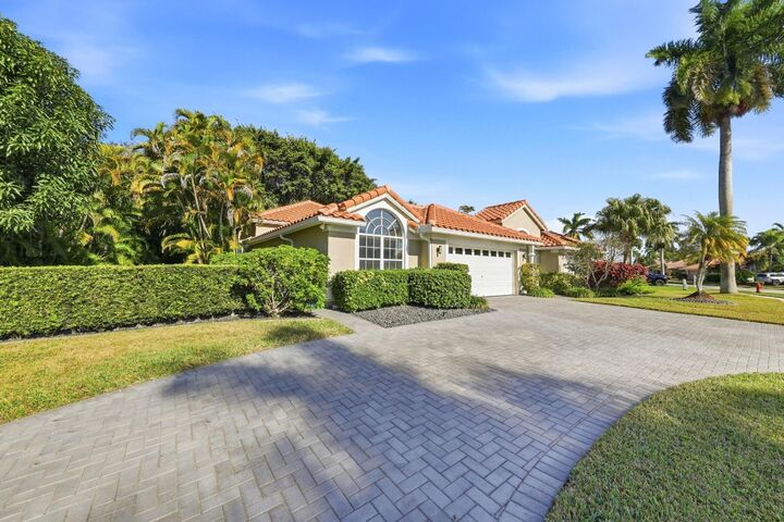 Property Photo:  19149 Cloister Lake Lane  FL 33498 