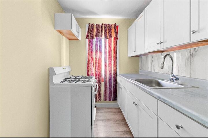 Property Photo:  61 Stanwood Street  RI 02907 