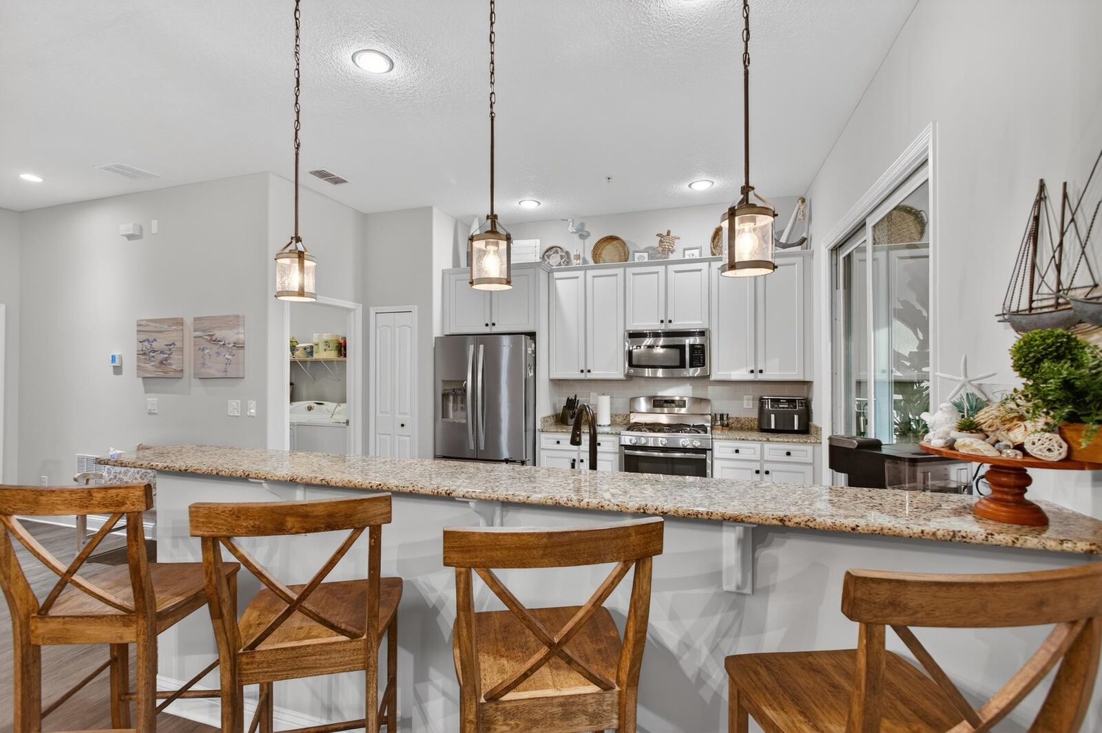 Property Photo: 121 Grand Ravine Dr FL 32086