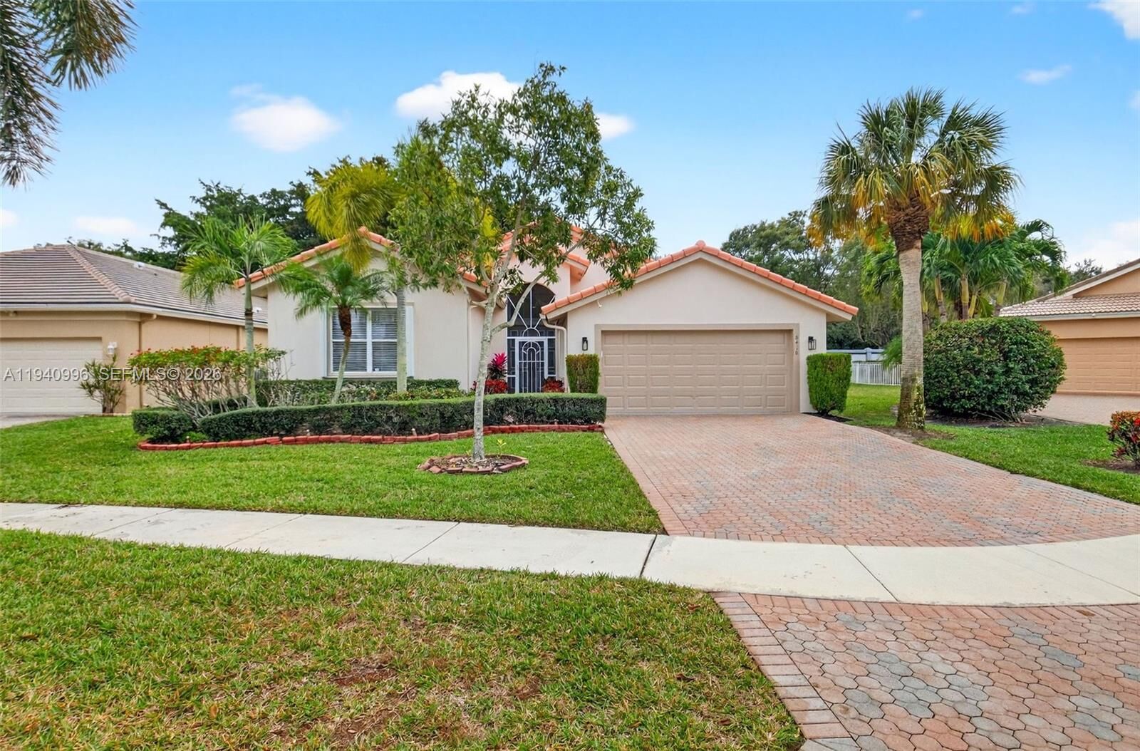 Property Photo: 8418 Marsala Way FL 33472