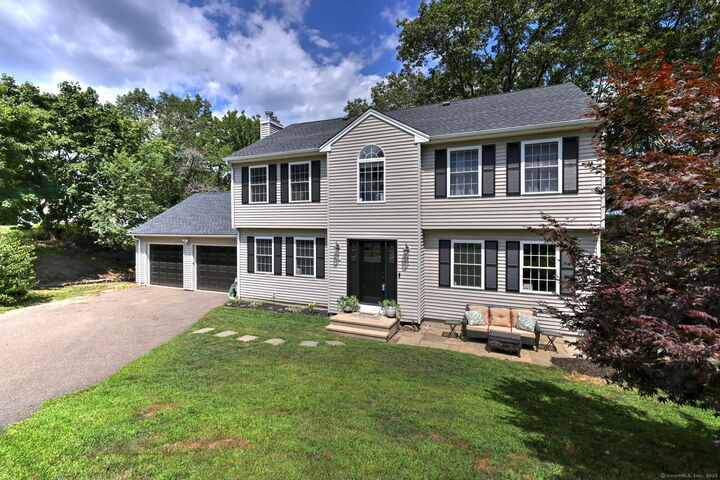 Property Photo:  28 Edgewood Avenue  CT 06484 