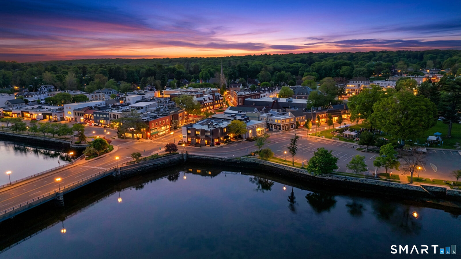 Property Photo:  14 Post Road C  CT 06880 