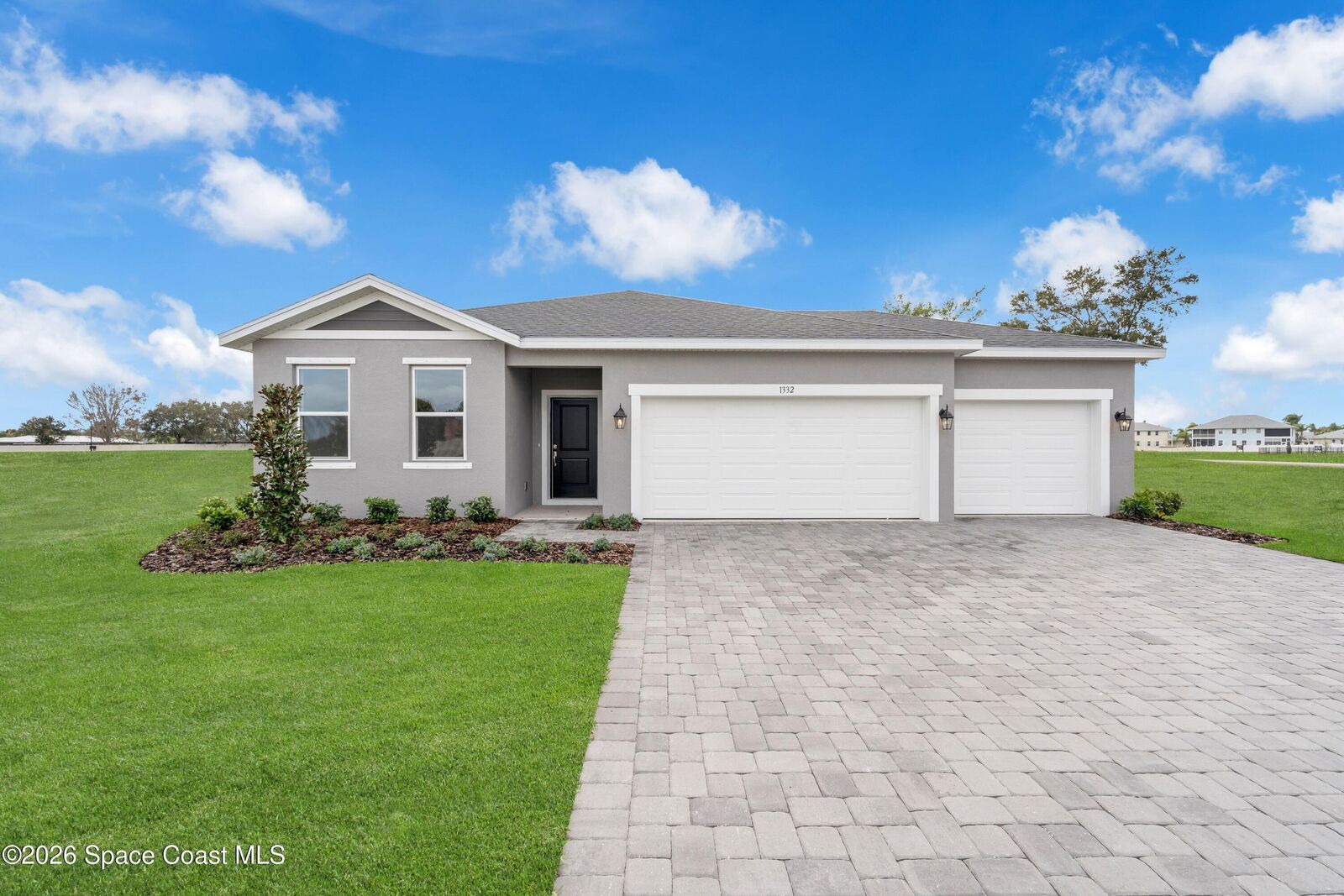 Property Photo: 1332 Dunblane Way NE FL 32905