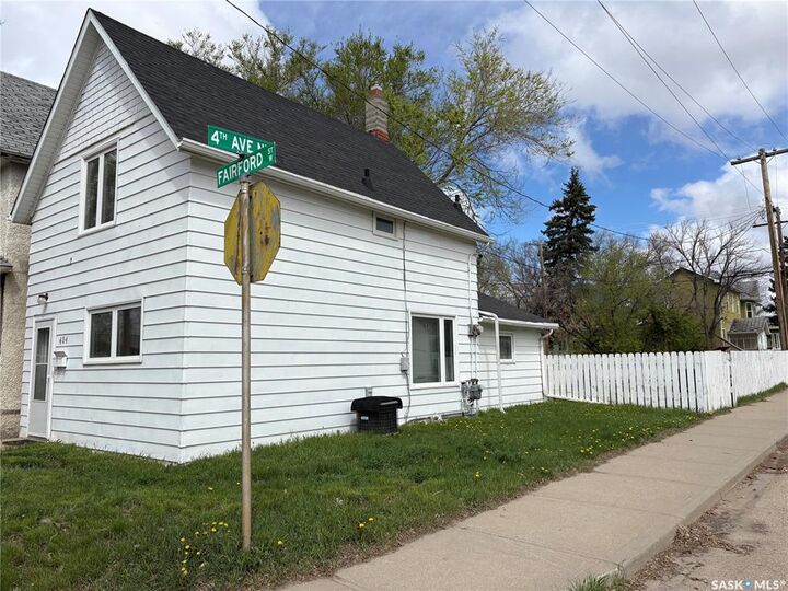 Property Photo: 404 Fairford Street W SK S6H 1W2