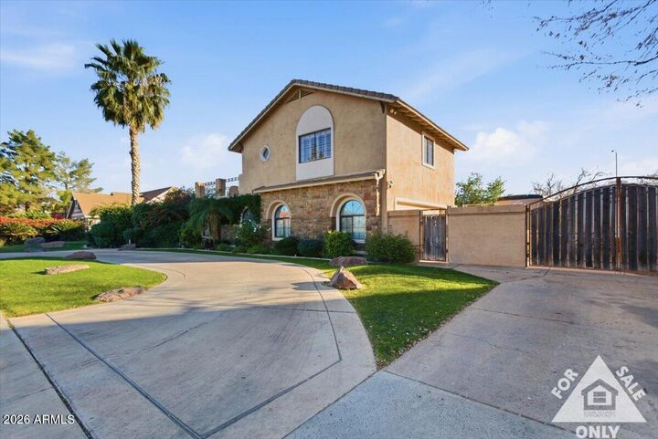 Property Photo:  3203 E Ellis Street  AZ 85213 