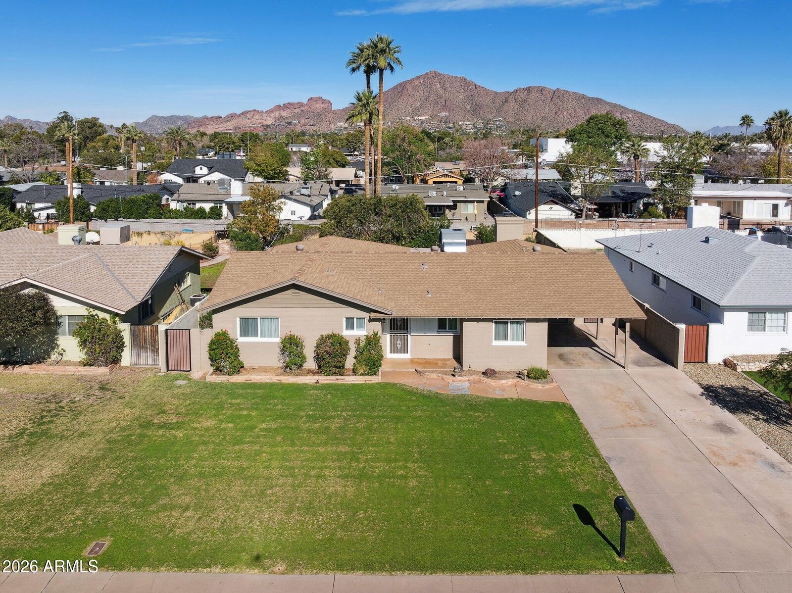 Property Photo: 5438 E Pinchot Avenue AZ 85018