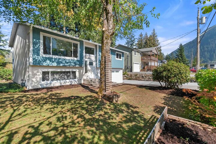 Property Photo: 63797 Beech Avenue BC V0X 1L2
