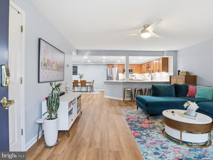 Property Photo: 1563 N Van Dorn Street B N 1563 B VA 22304