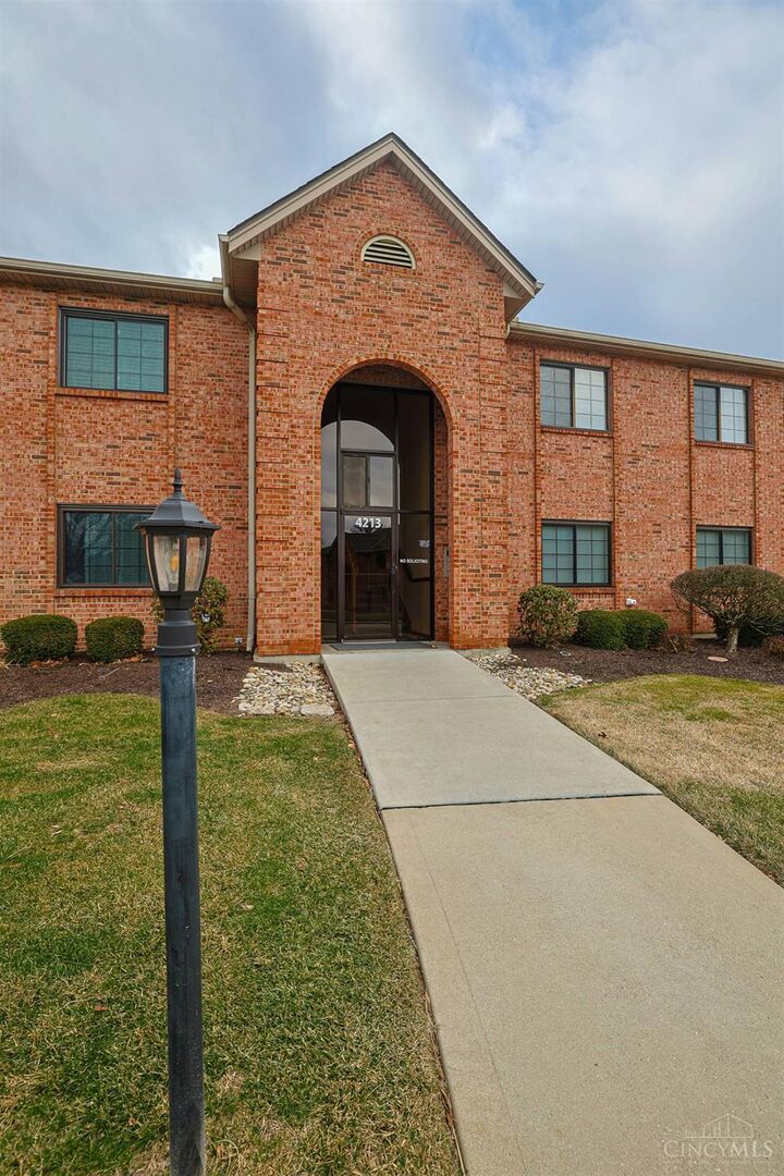 Property Photo:  4213 Victorian Green Drive  OH 45211 
