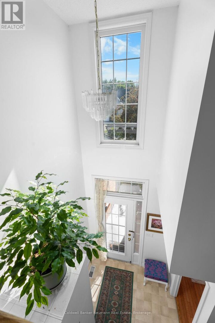 Property Photo:  15 Westwind Circle  ON N1G 4Z4 