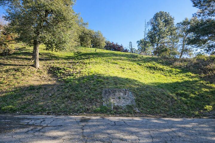 Property Photo:  6842 Armour Dr  CA 94611 