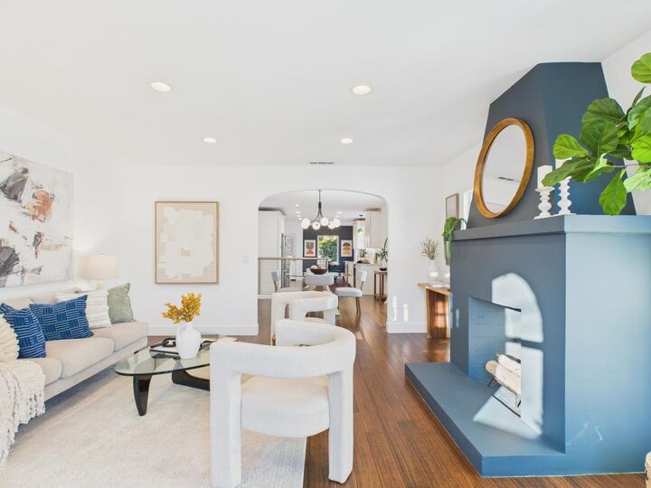 Property Photo:  680 42nd St  CA 94609 