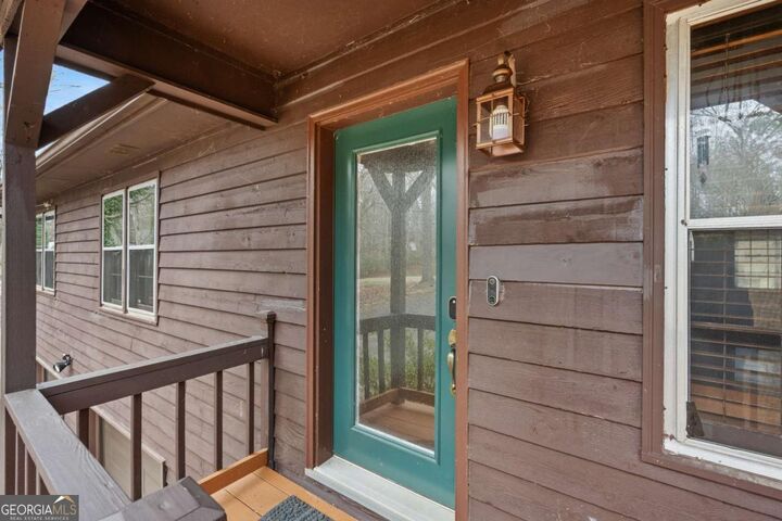 Property Photo:  426 Riverlake Court  GA 30188 