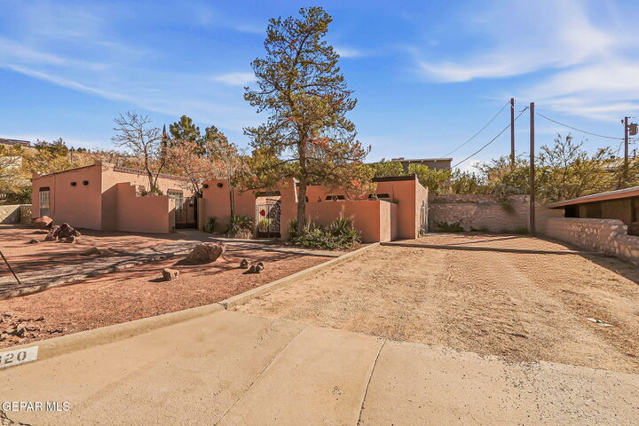 Property Photo:  820 Turney Drive Ab  TX 79902 