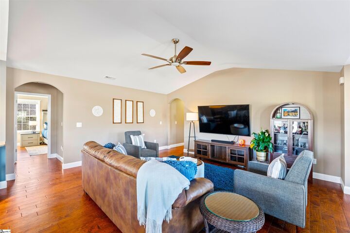 Property Photo:  22 Macle Court  SC 29690 