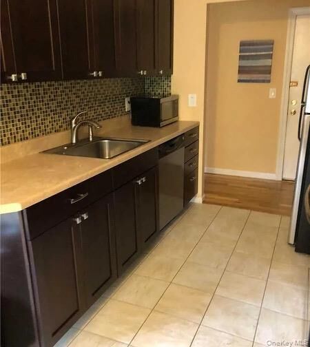 Property Photo:  2453 Union Boulevard Apt 21B  NY 11751 