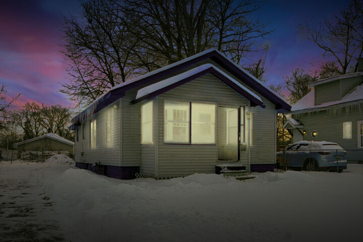 Property Photo:  266 Parker Avenue  MI 49022 